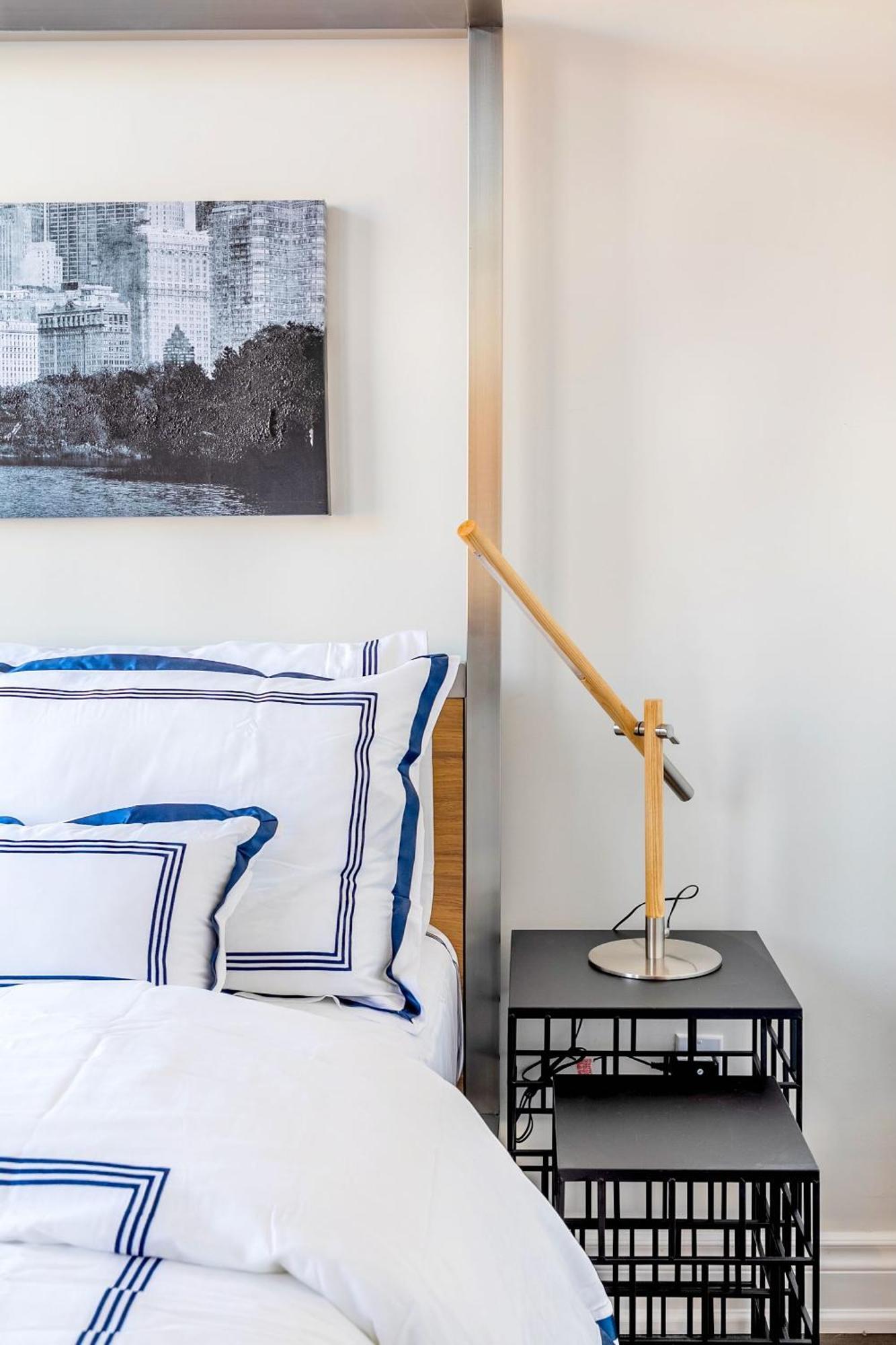 Modern Pet-Friendly Chinatown Apartment 多伦多 外观 照片