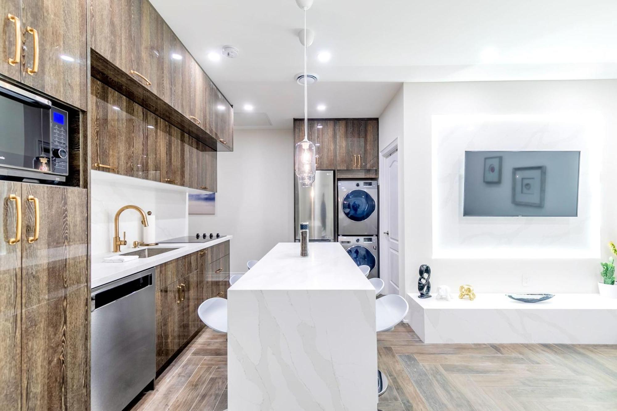 Modern Pet-Friendly Chinatown Apartment 多伦多 外观 照片